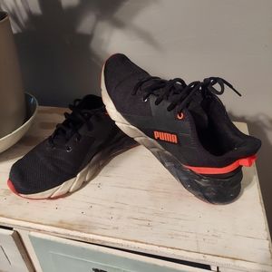 Puma Women's Tennis Shoes